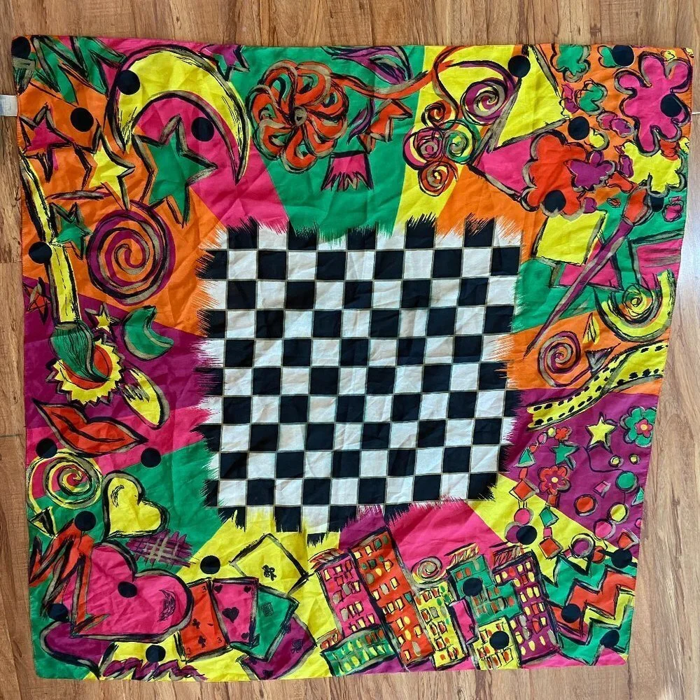 Scarf Graphic Print Made in Italy 34 x 34